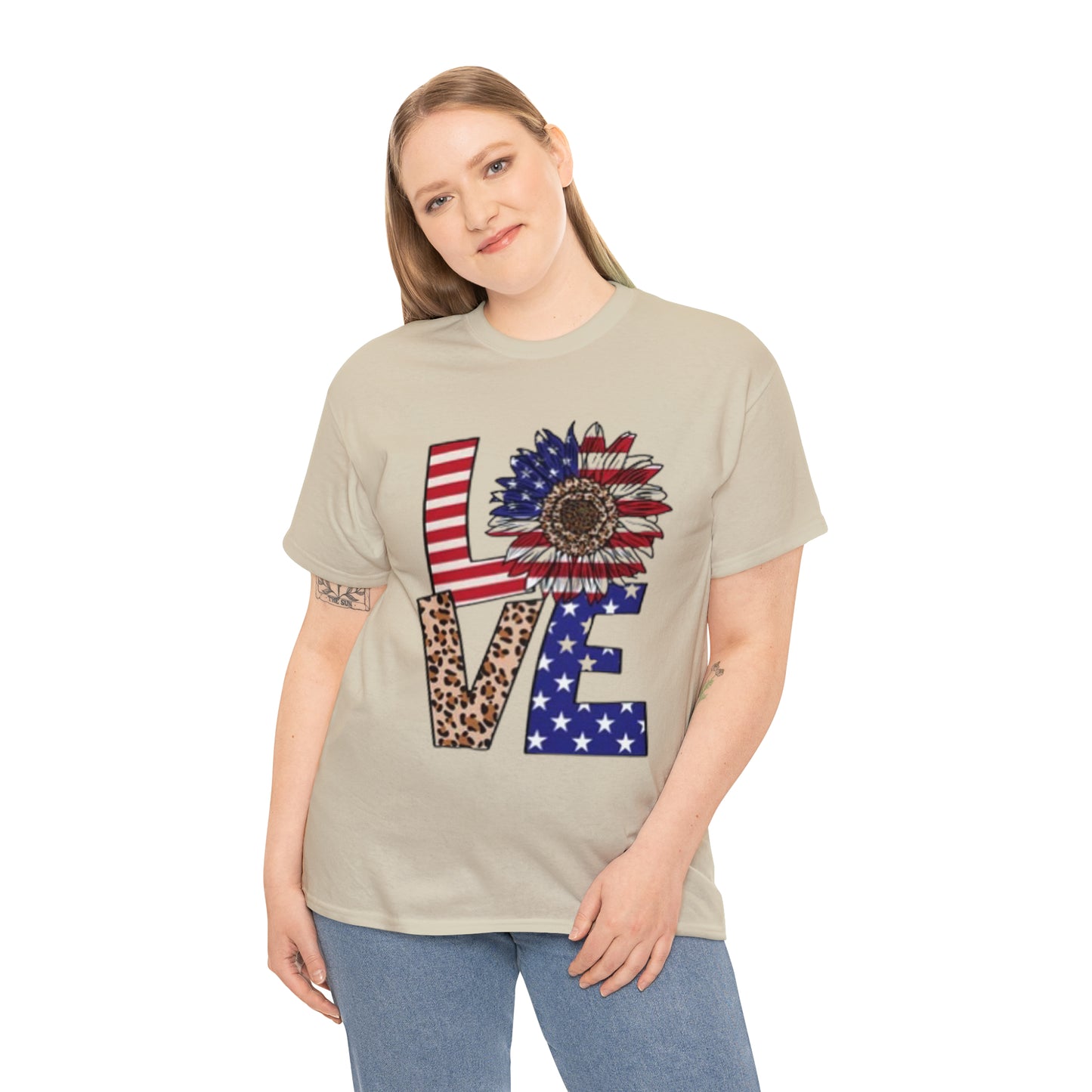 USA love- Heavy Cotton Tee