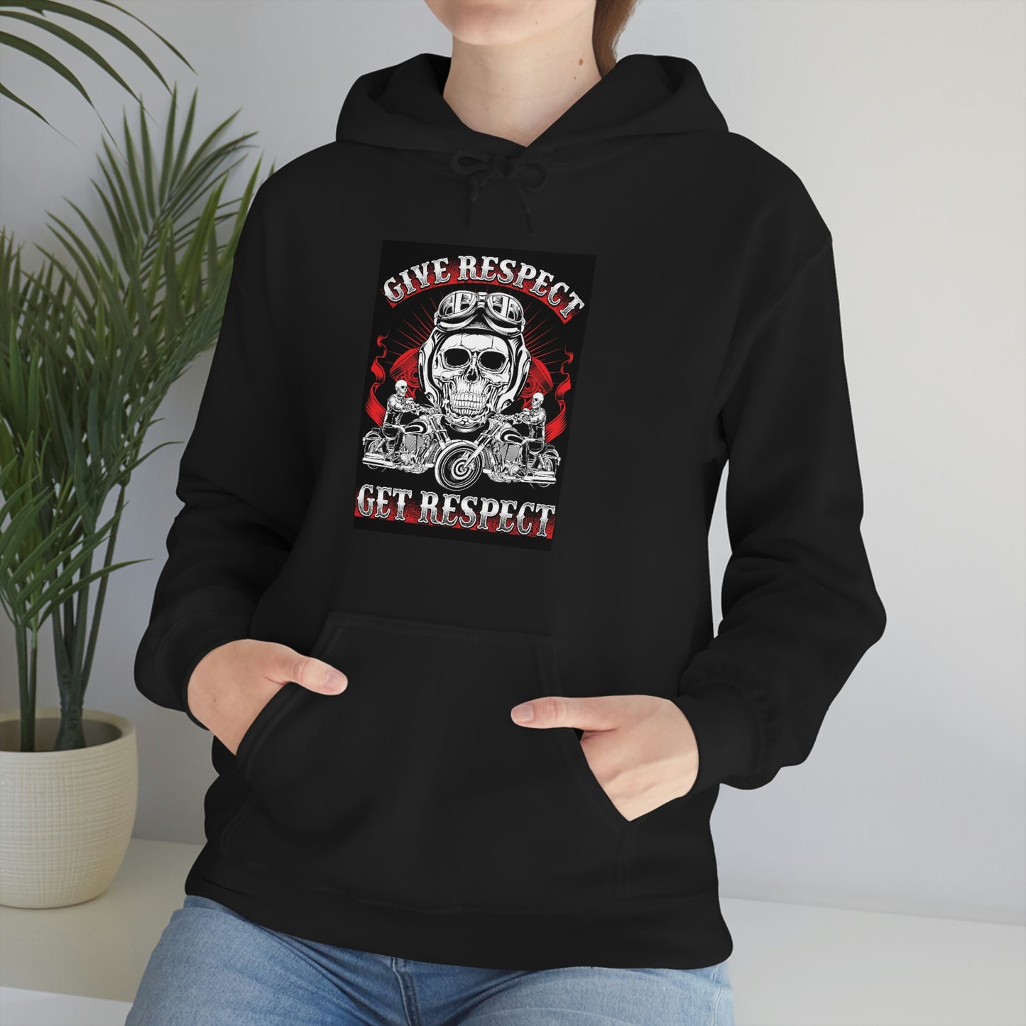 Give respect- Heavy Blend™ Hooded Sweatshirt