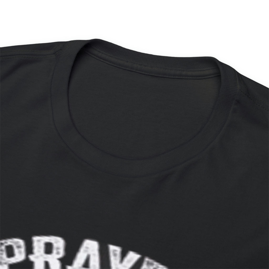 Praying is good but don’t mess with daughter- Unisex Heavy Cotton Tee