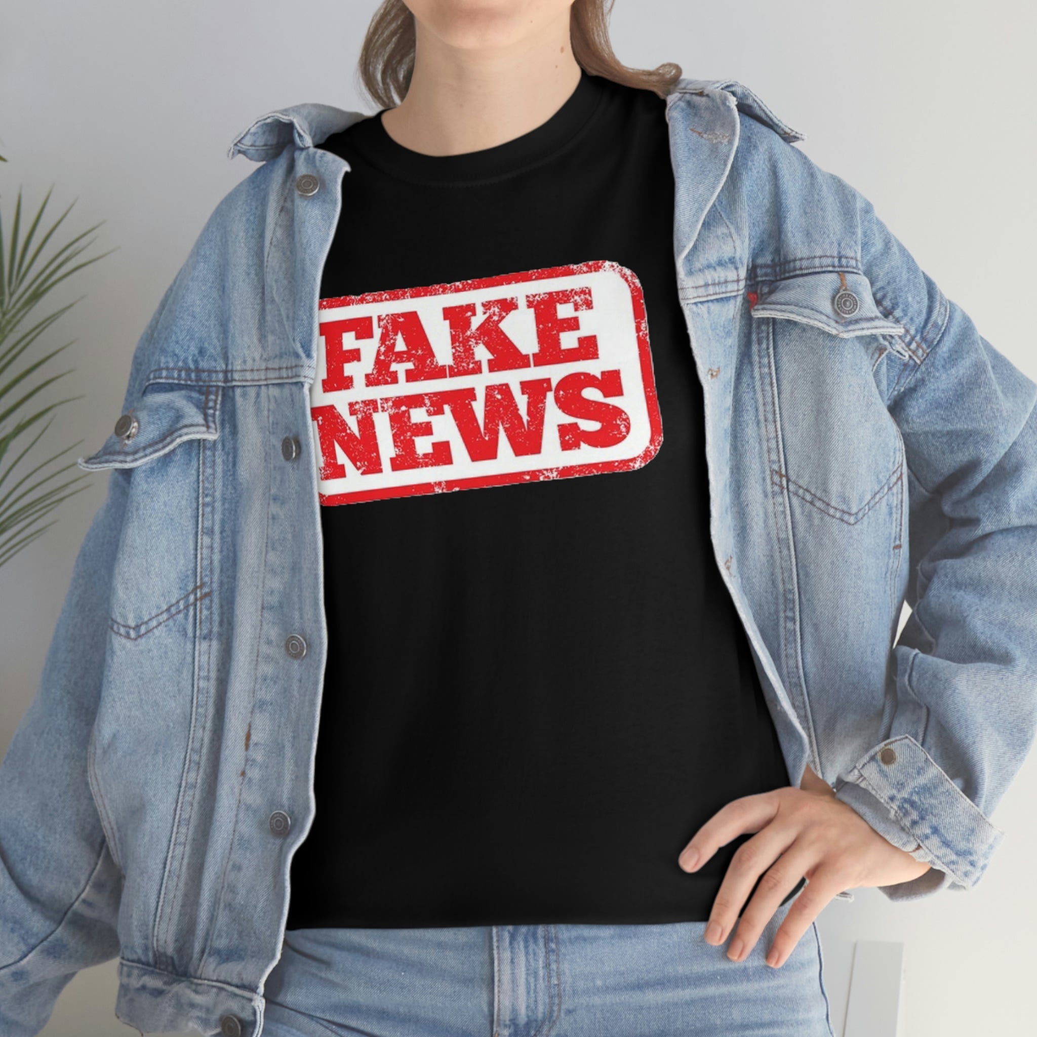 Fake news- Unisex Heavy Cotton Tee
